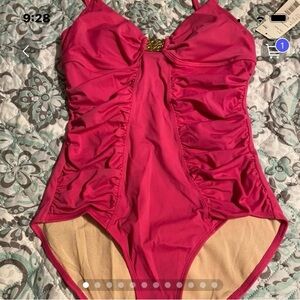 Tropical Escape One PC Swimsuit Sz 6 NWT😊😊